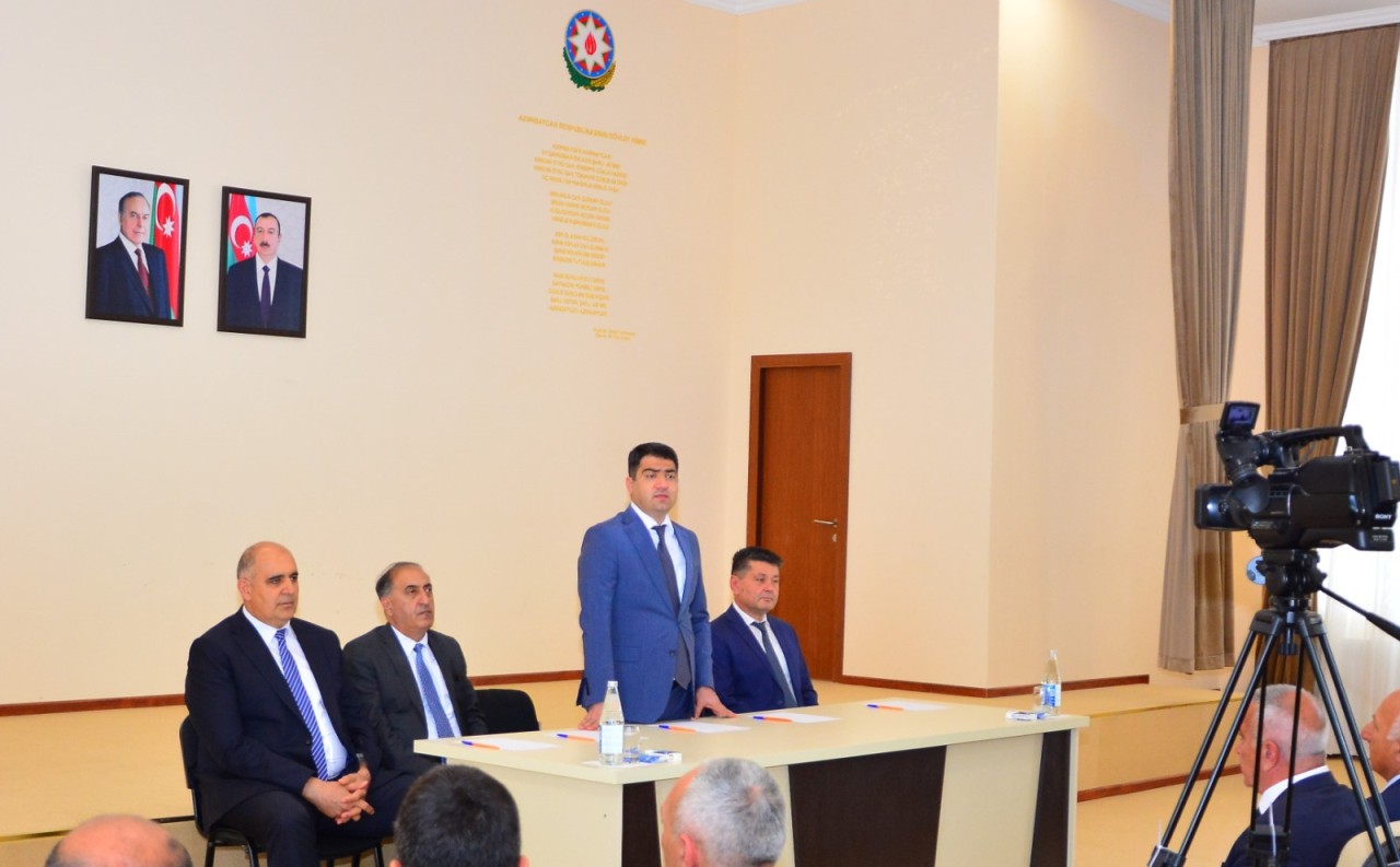İcra başçısı sakinlərin təklif və müraciətlərini dinləyib - FOTOLAR
